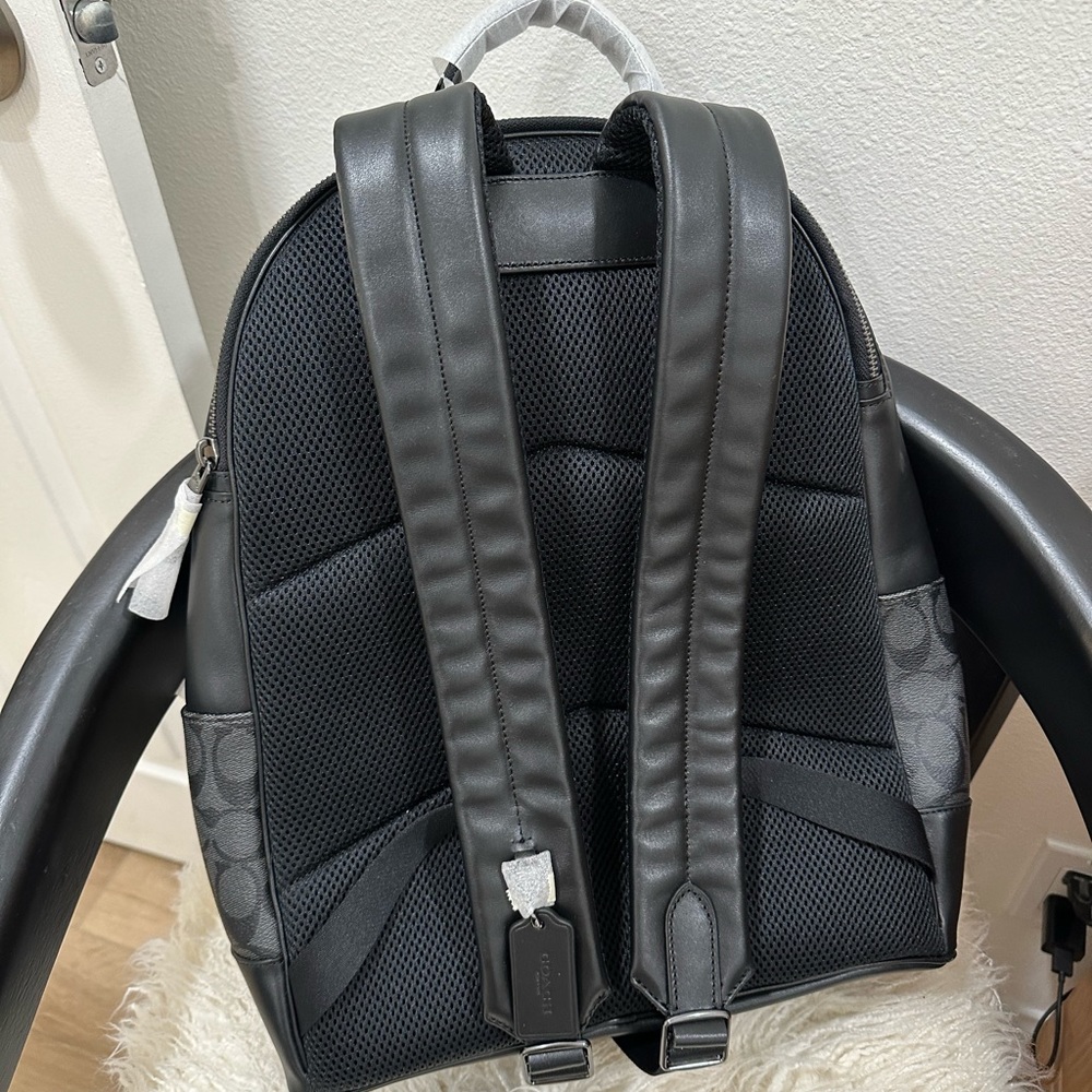 Coach backpack. West Backpack In Signature Canvas - Picture 3 of 3